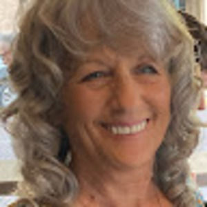 Meet your Posher, Deanna